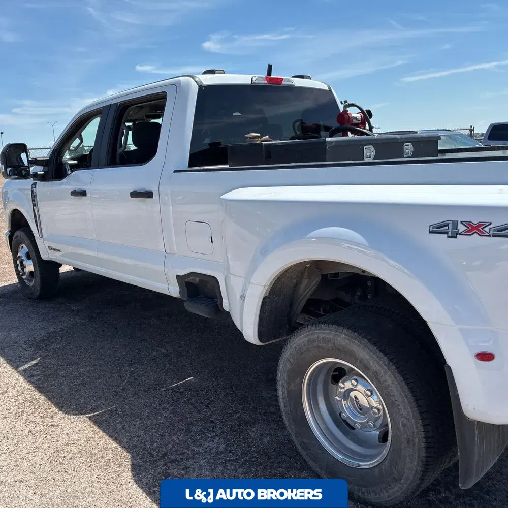 2024 Ford F-350 Super Duty XL