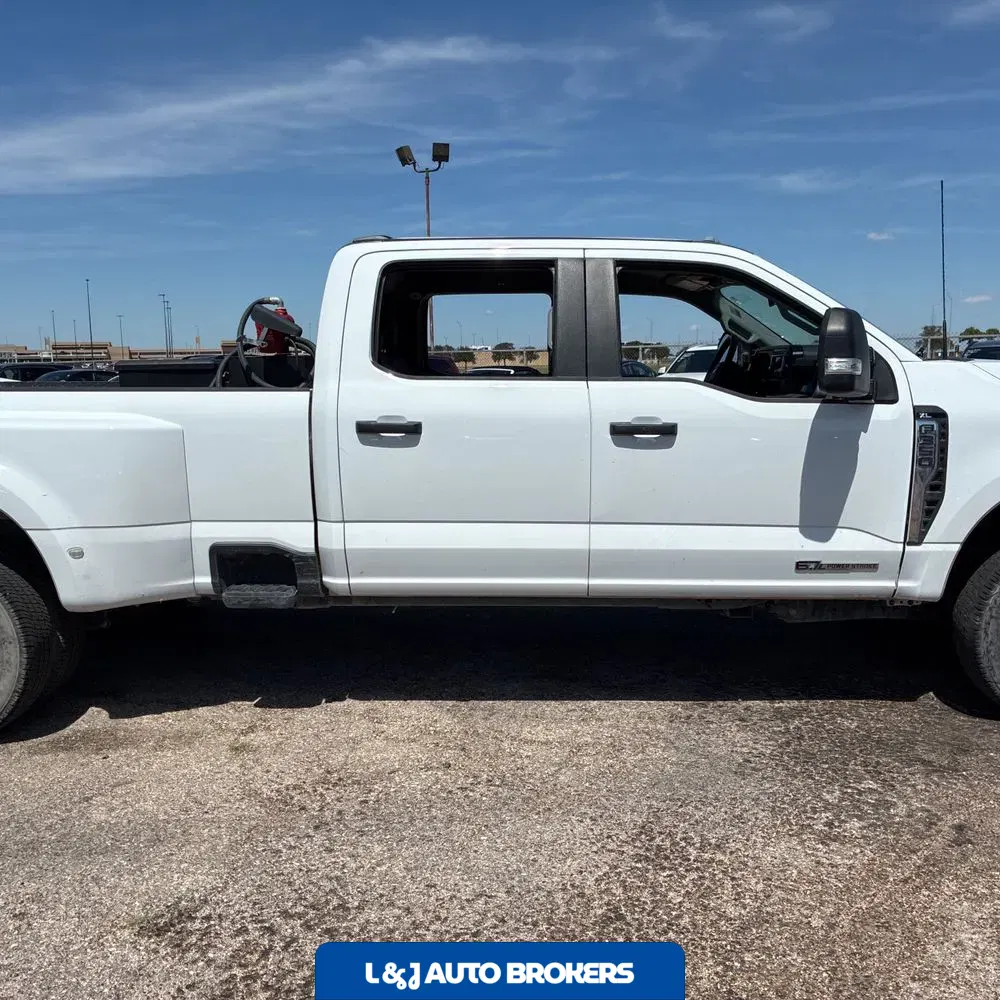 2024 Ford F-350 Super Duty XL