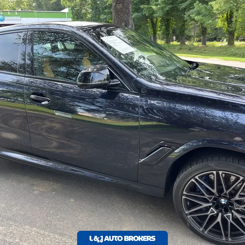 2022 BMW X6 M