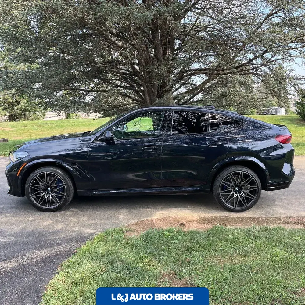 2022 BMW X6 M