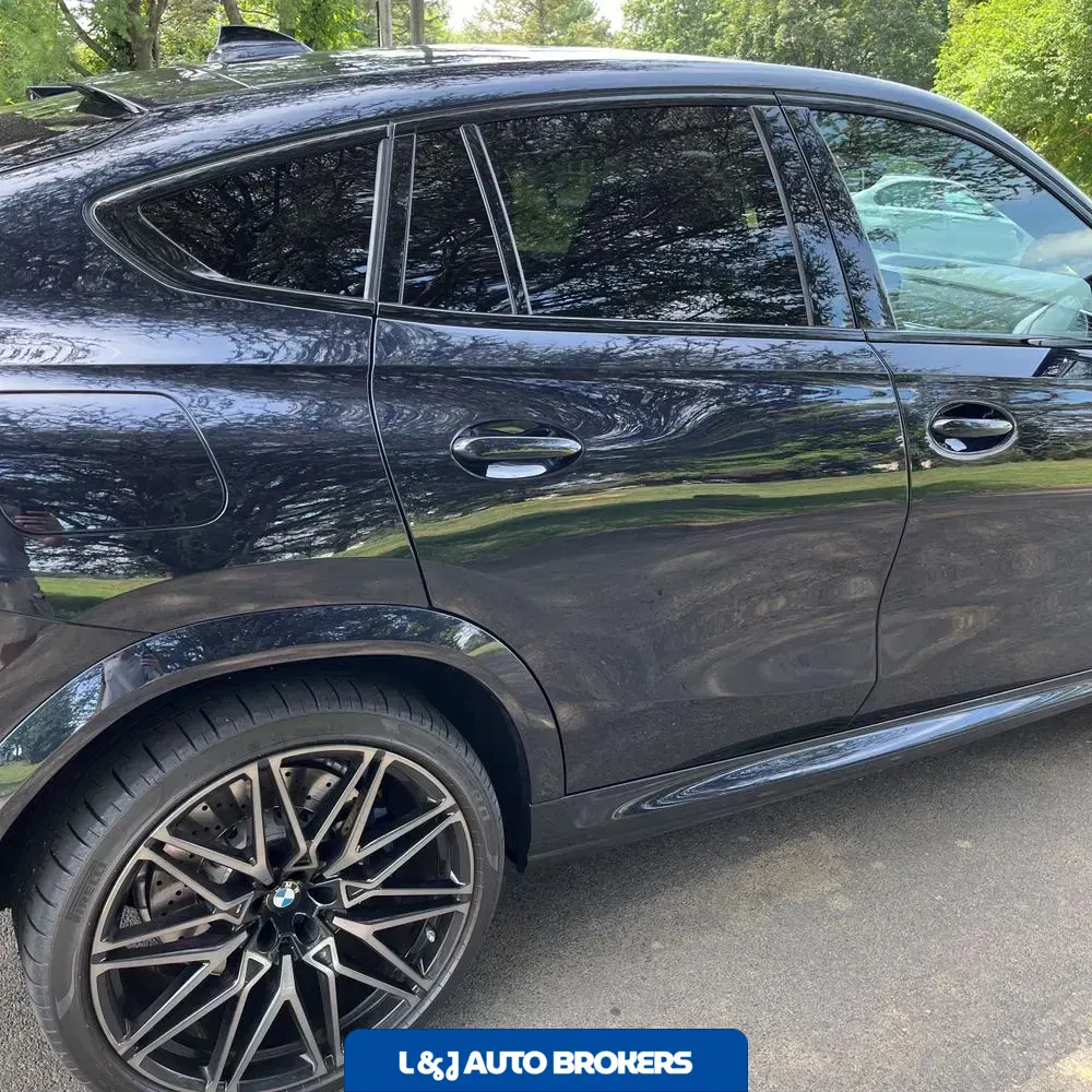 2022 BMW X6 M