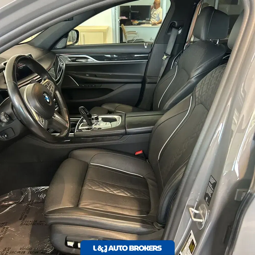 2022 BMW 7-Series 750xi