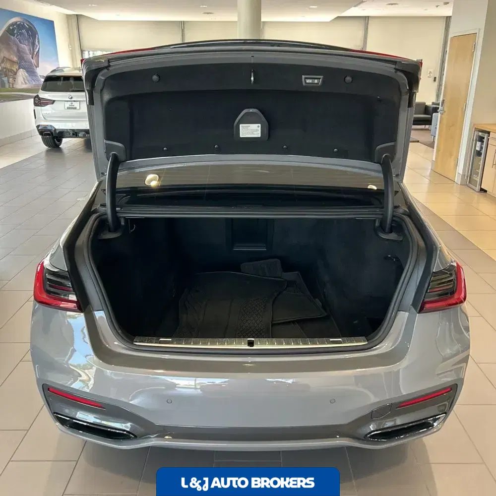 2022 BMW 7-Series 750xi