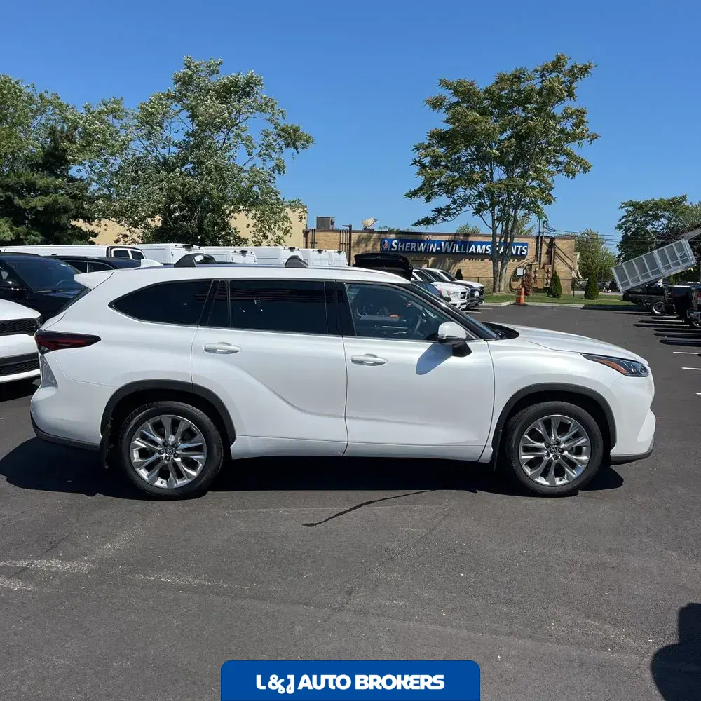 2025 Toyota Highlander Limited