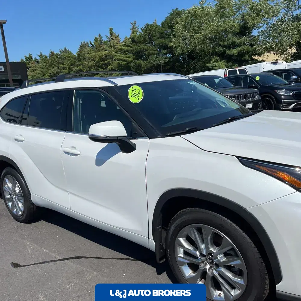2025 Toyota Highlander Limited