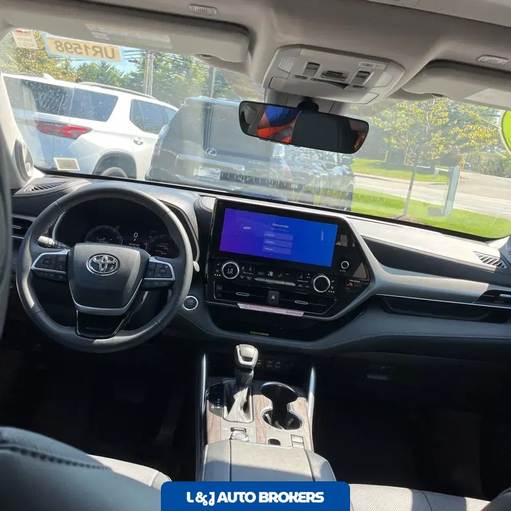 2025 Toyota Highlander Limited
