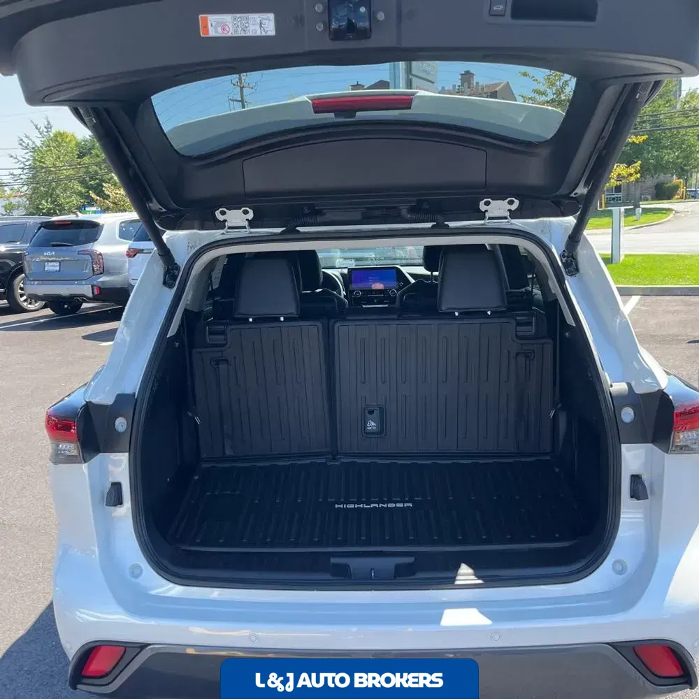 2025 Toyota Highlander Limited