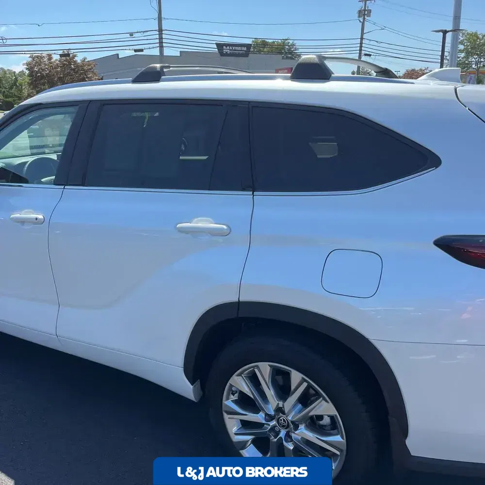 2025 Toyota Highlander Limited