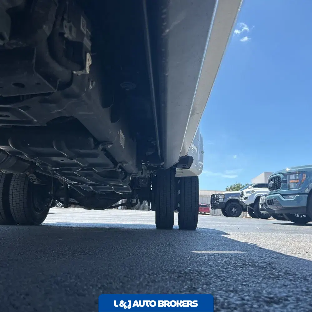 2023 Ford F-450 Super Duty Platinum