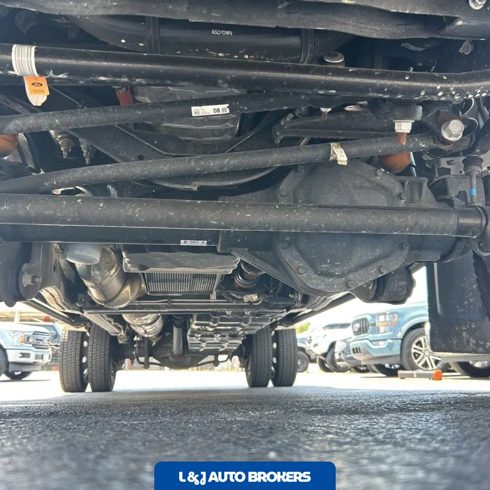 2023 Ford F-450 Super Duty Platinum