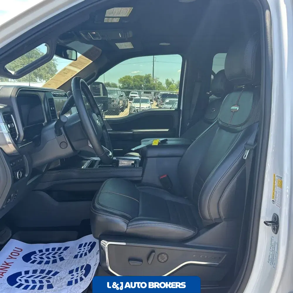 2023 Ford F-450 Super Duty Platinum