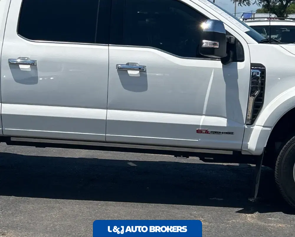 2023 Ford F-450 Super Duty Platinum