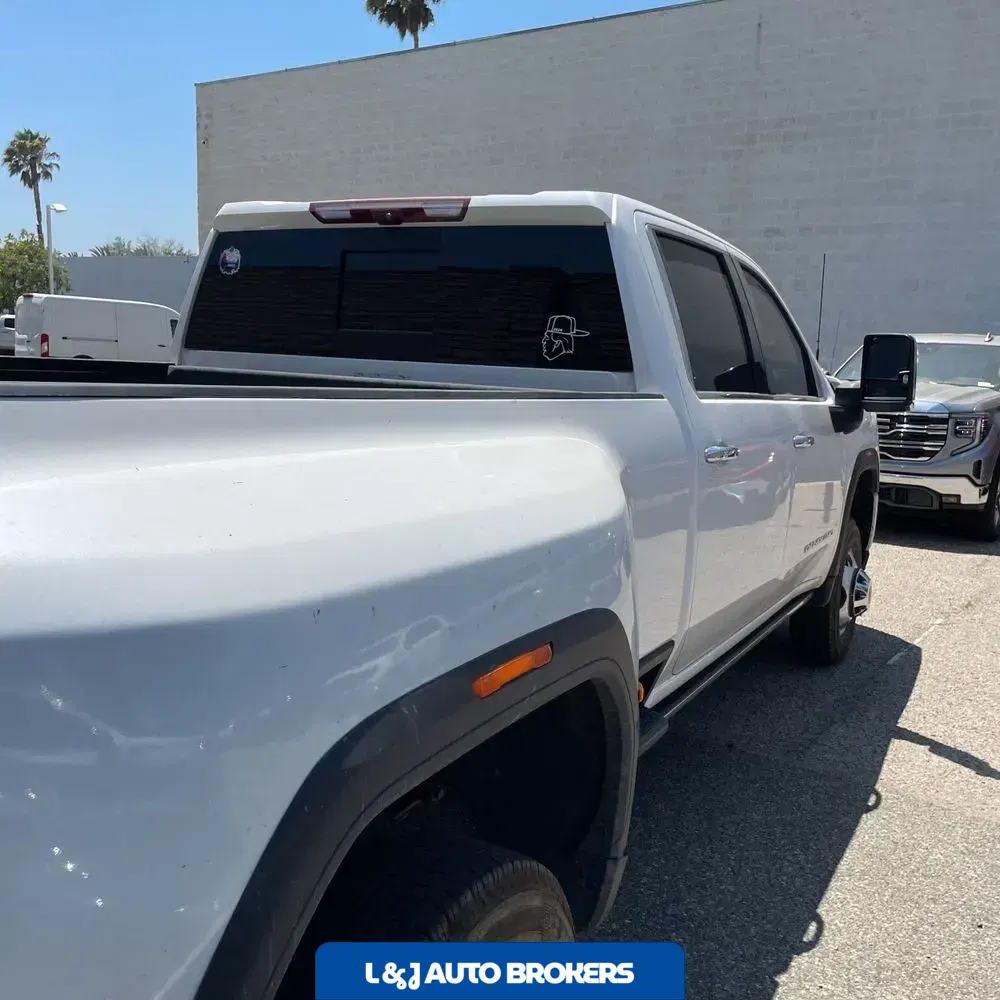 2022 GMC Sierra 3500HD Denali