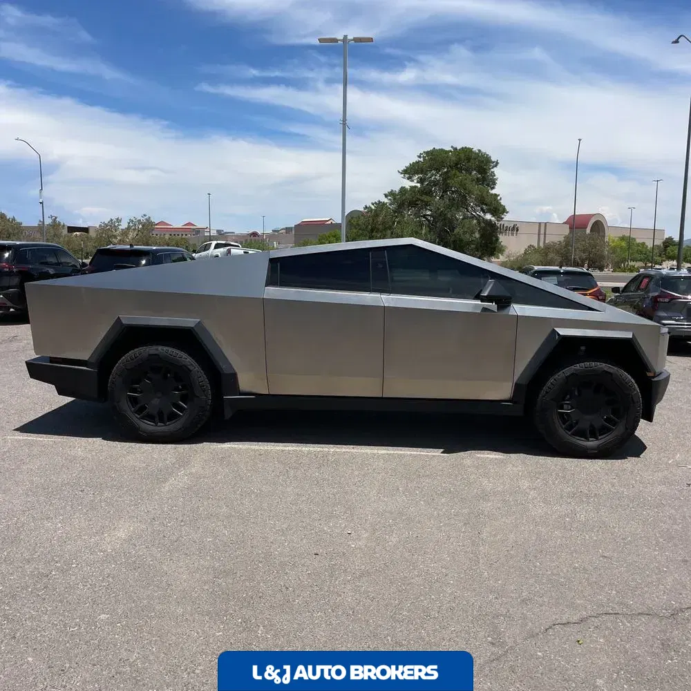 2024 Tesla Cybertruck Base