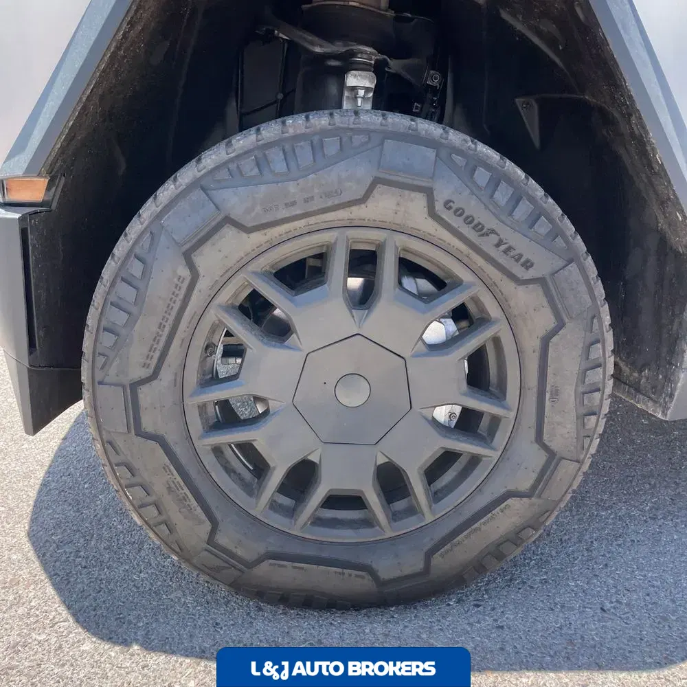 2024 Tesla Cybertruck Base