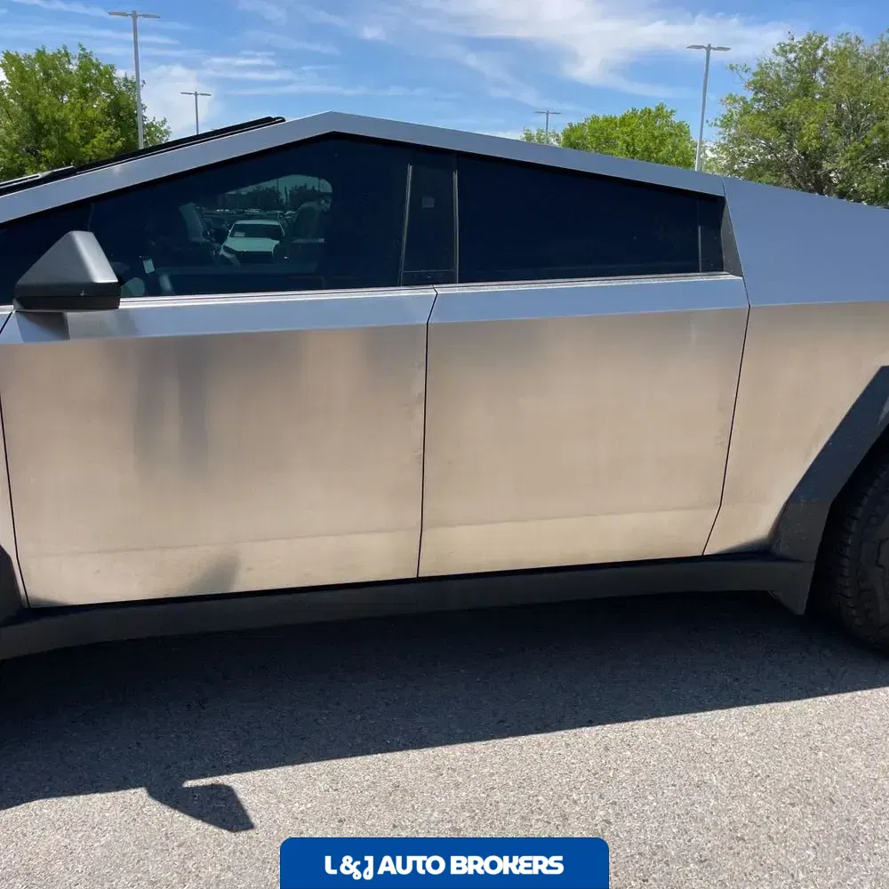 2024 Tesla Cybertruck Base