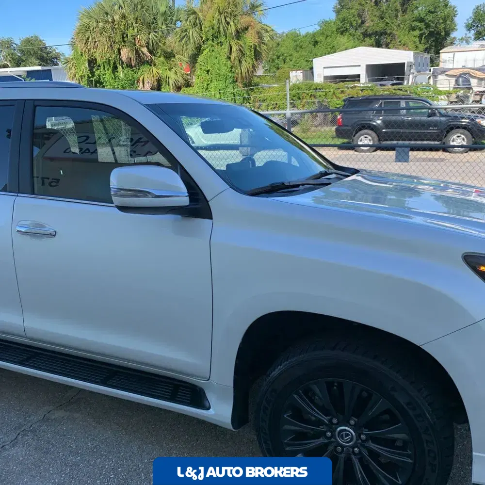 2023 Lexus GX 460 Base