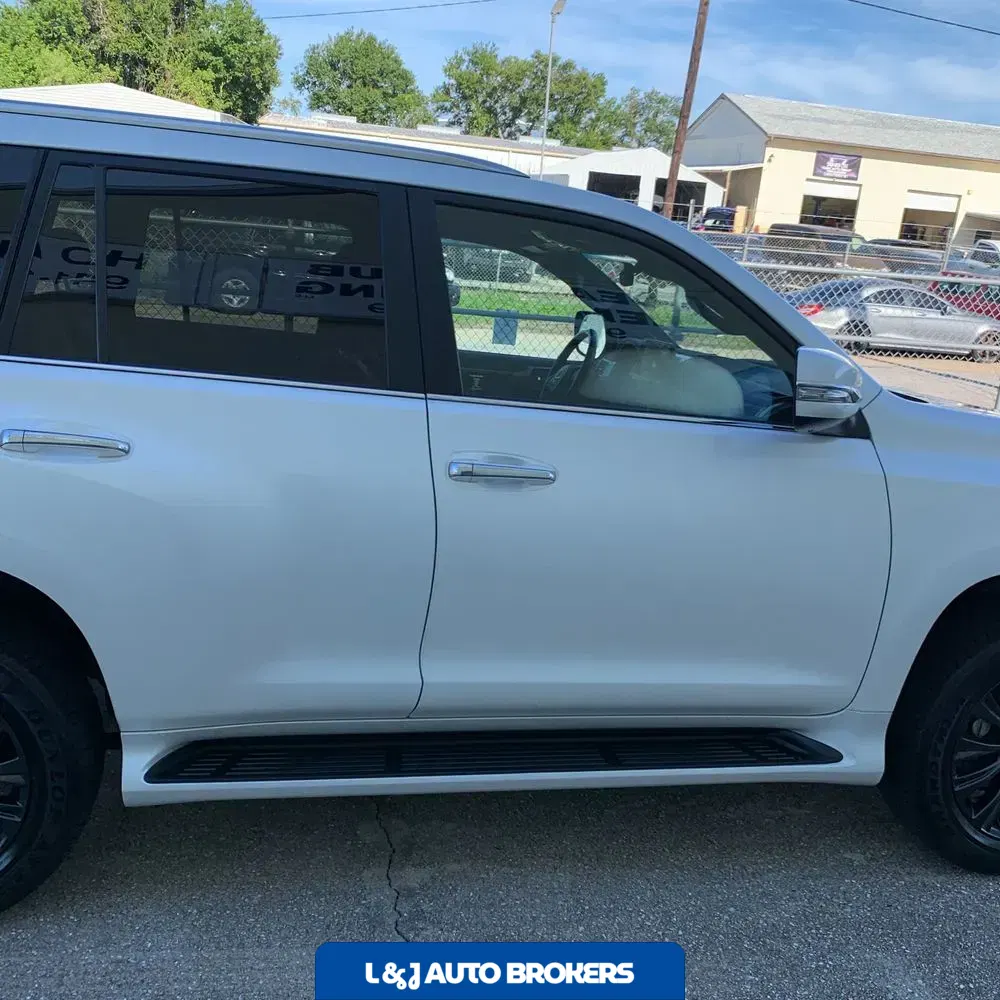 2023 Lexus GX 460 Base