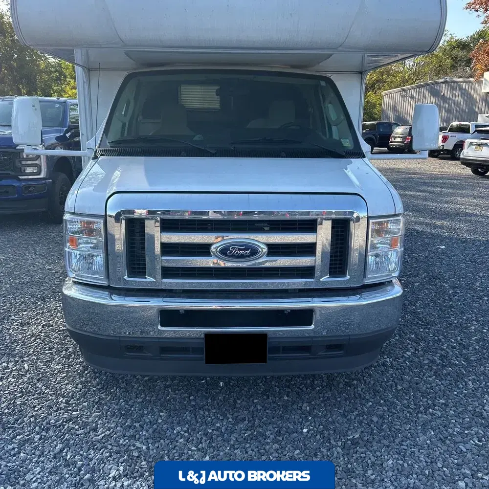2022 Ford Commercial Vans E350