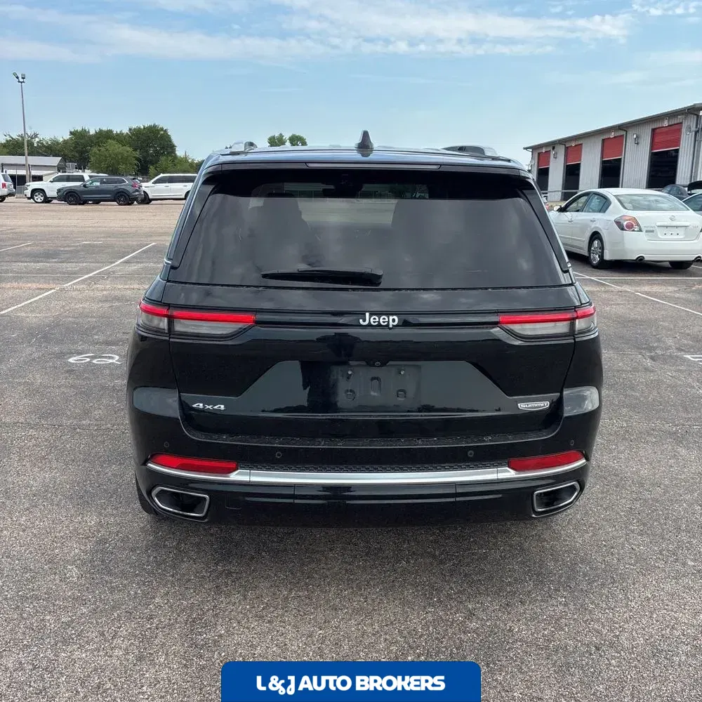 2023 Jeep Grand Cherokee Summit Reserve