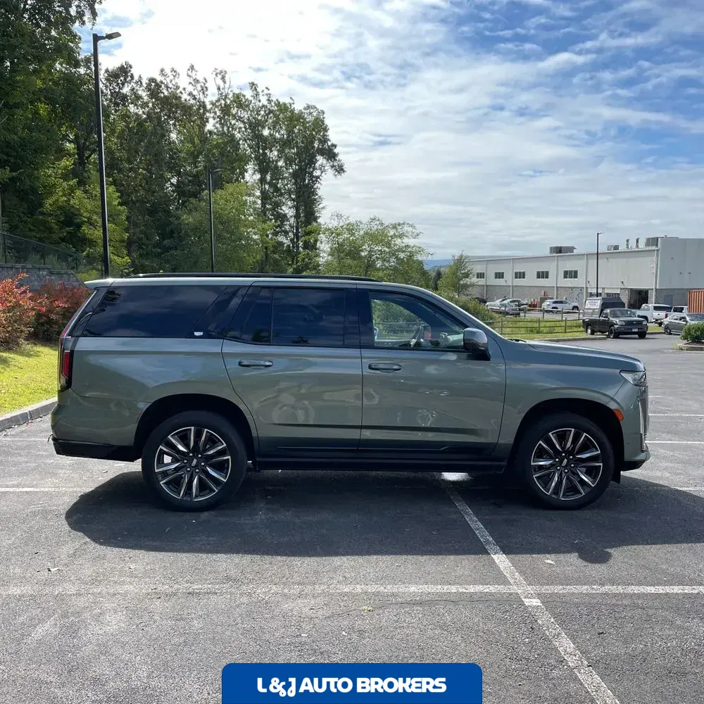 2023 Cadillac Escalade Sport