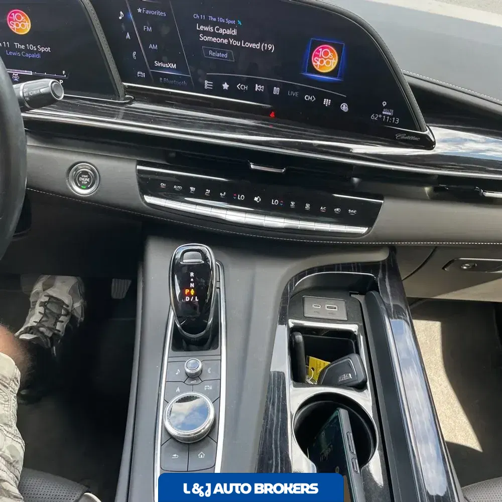 2023 Cadillac Escalade Sport