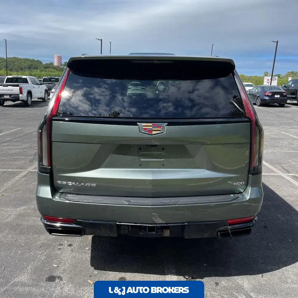 2023 Cadillac Escalade Sport
