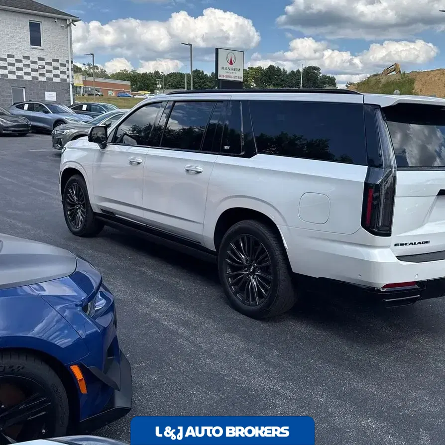 2025 Cadillac Escalade ESV Sport Platinum