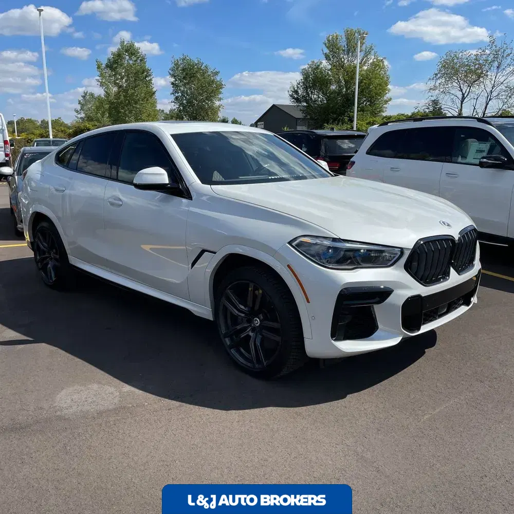 2023 BMW X6 M50i