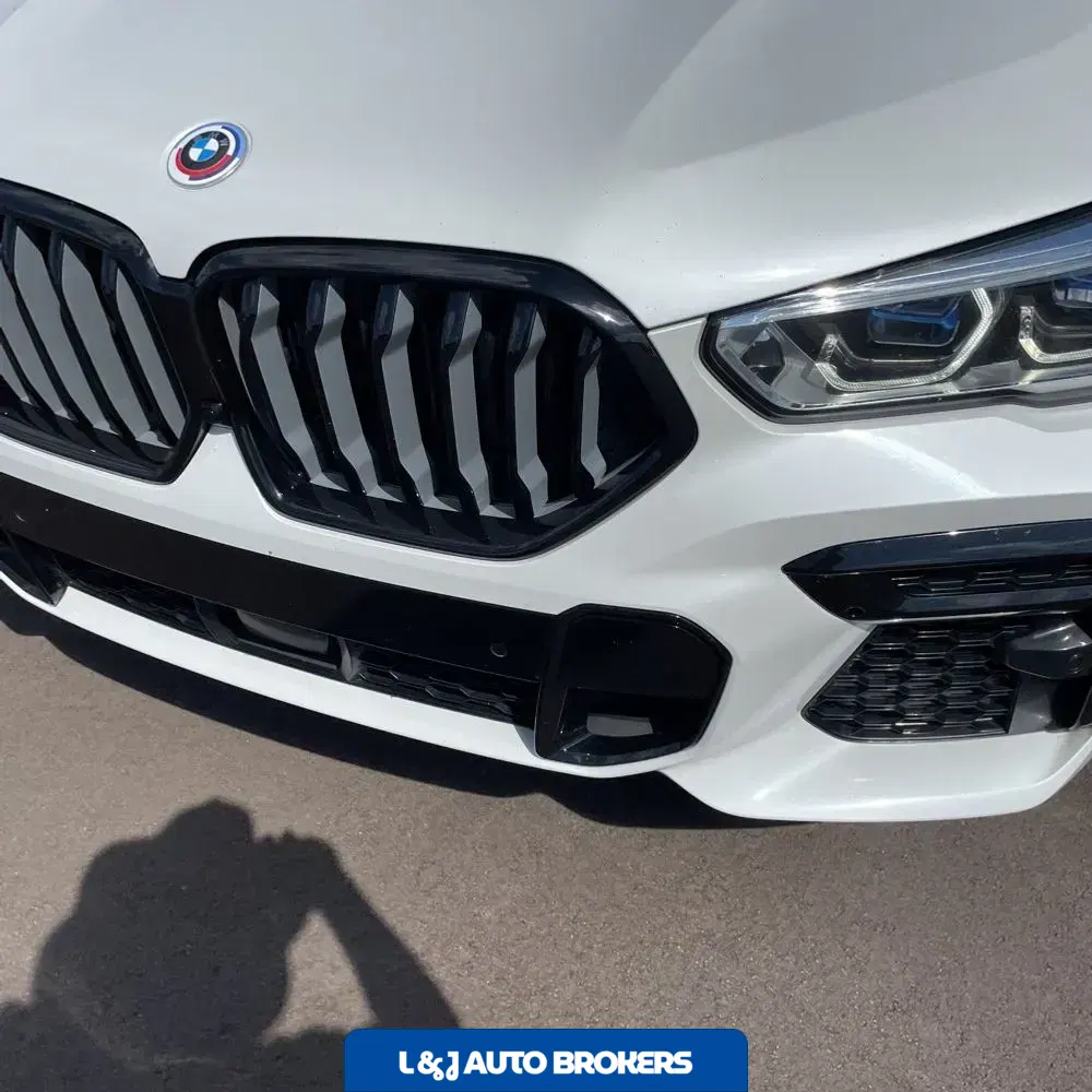 2023 BMW X6 M50i