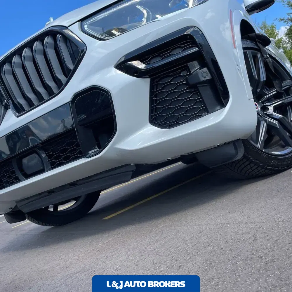 2023 BMW X6 M50i