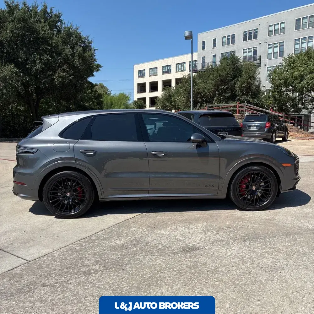 2023 Porsche Cayenne GTS