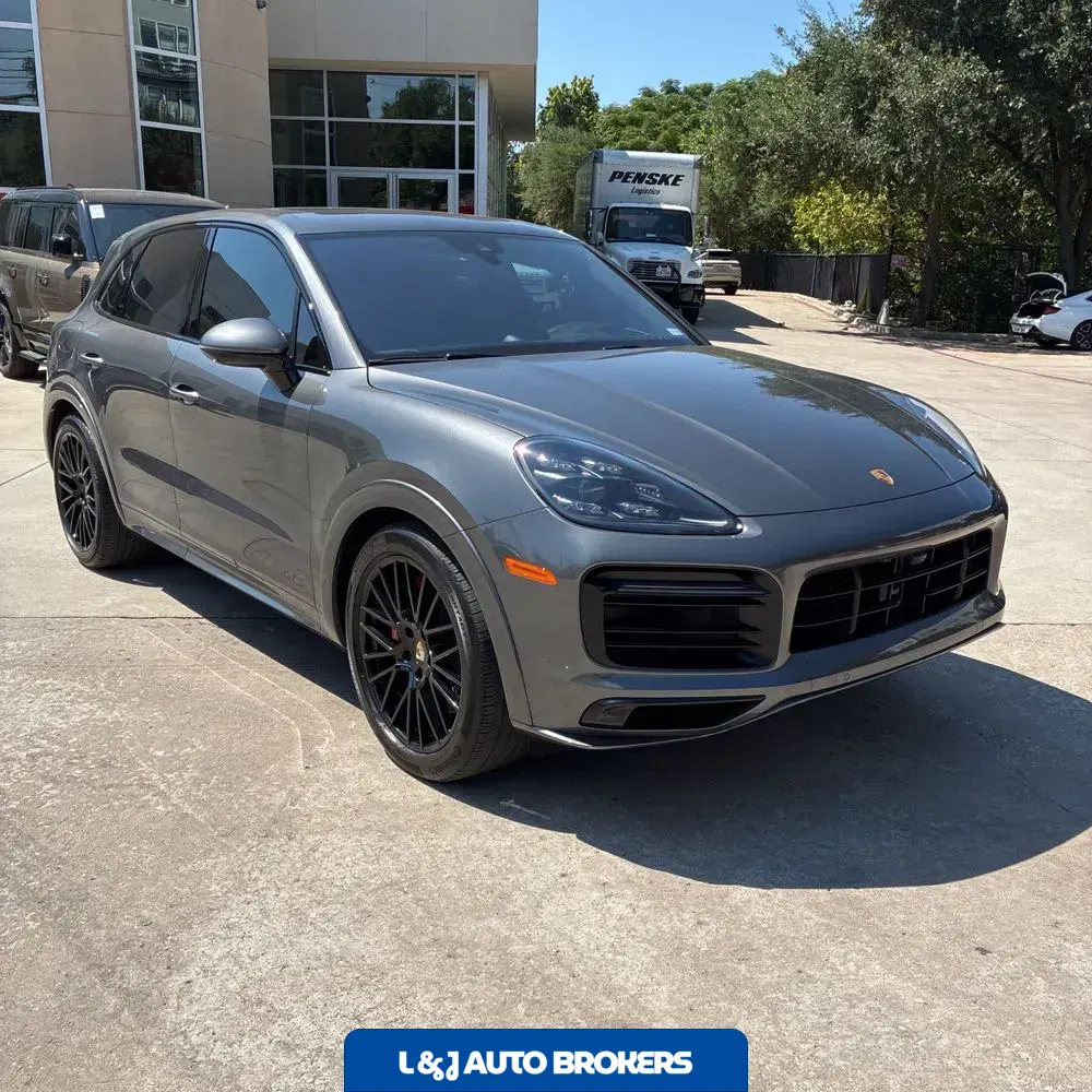 2023 Porsche Cayenne GTS