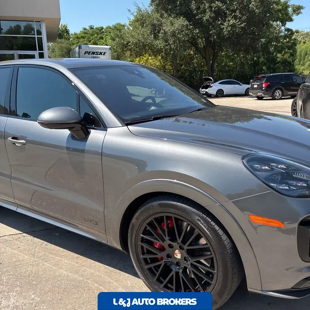 2023 Porsche Cayenne GTS