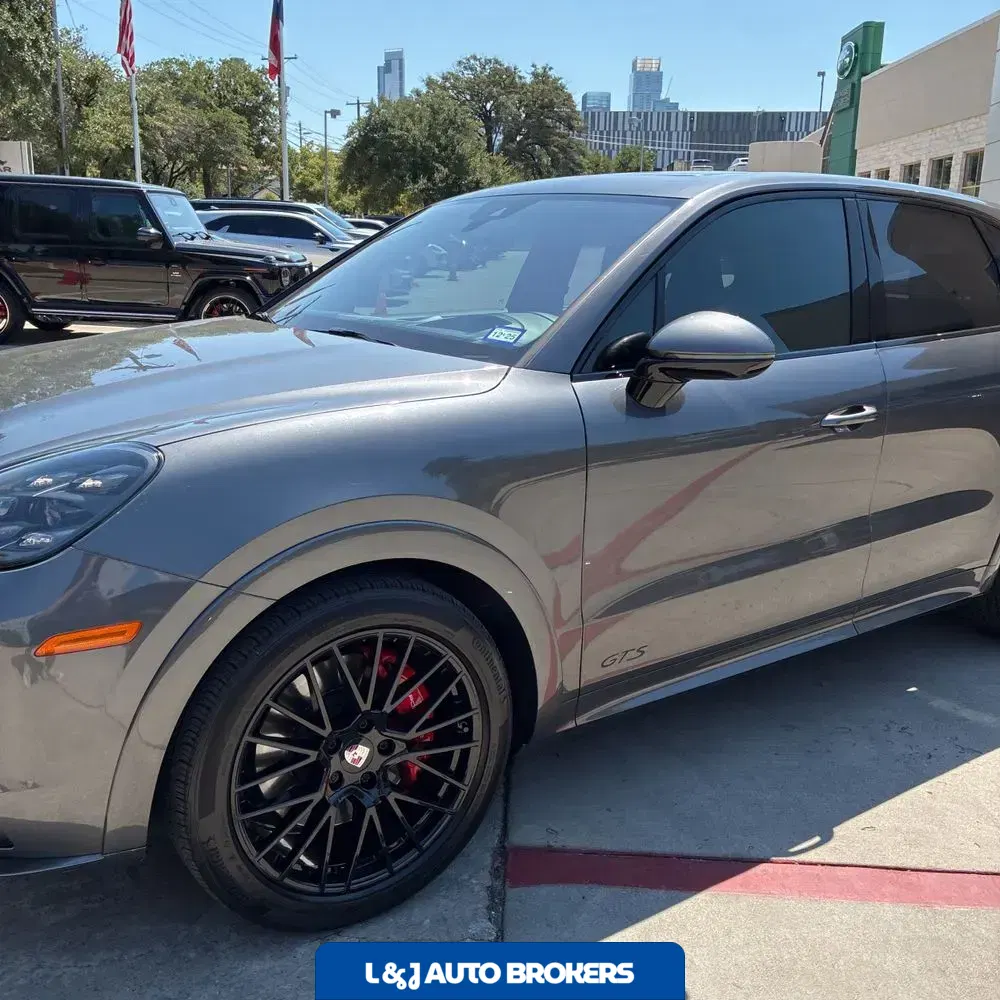 2023 Porsche Cayenne GTS