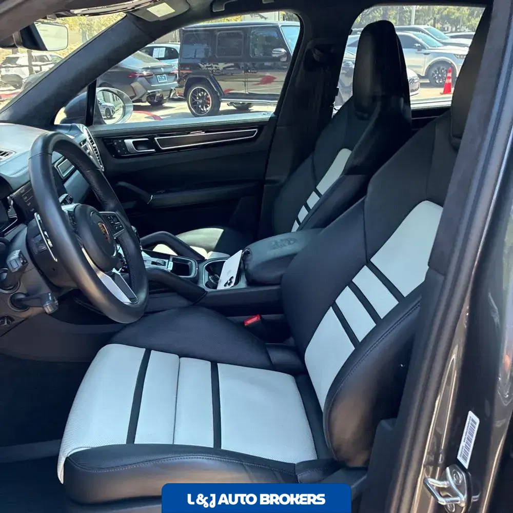 2023 Porsche Cayenne GTS