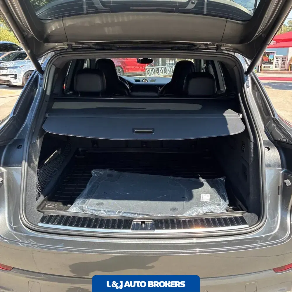 2023 Porsche Cayenne GTS