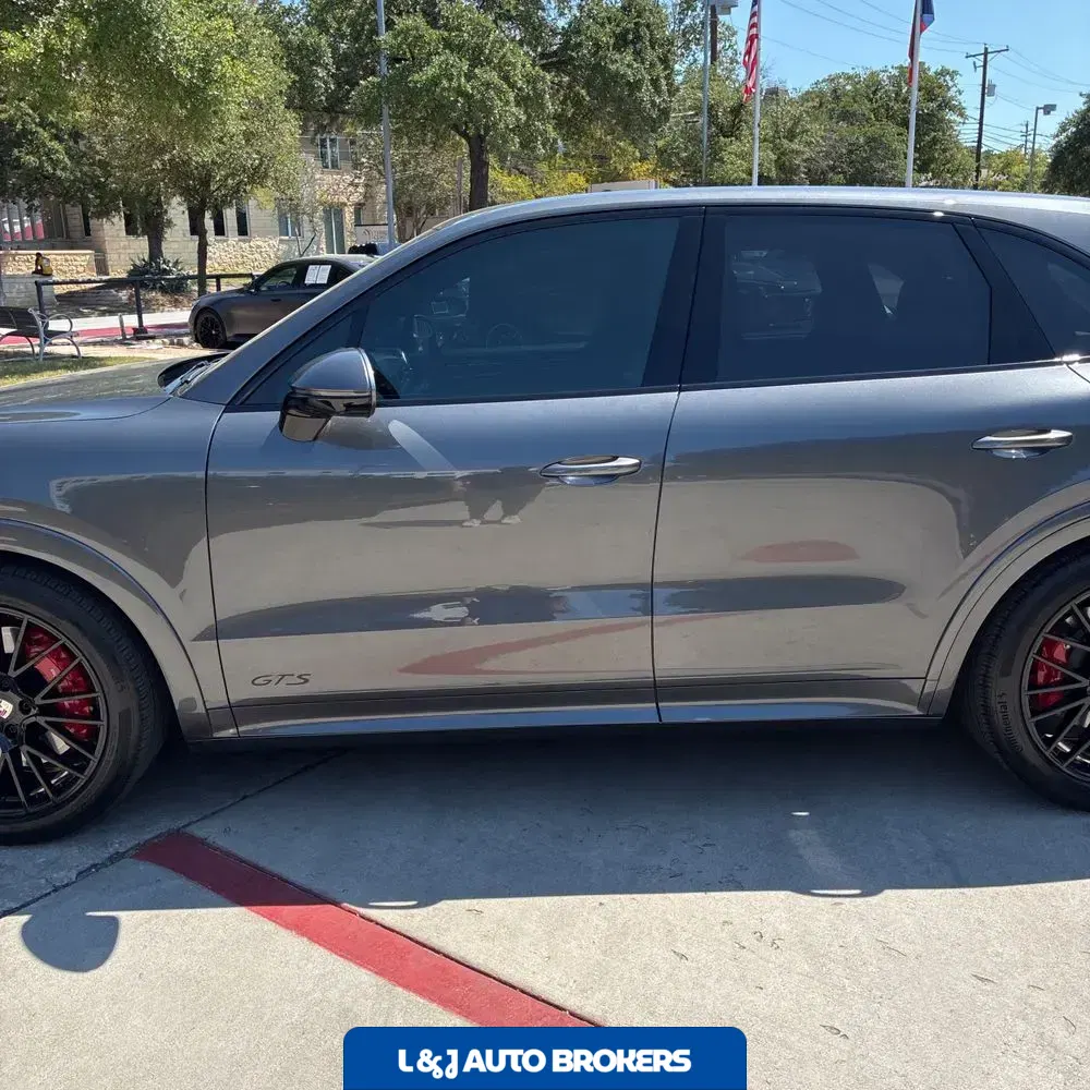 2023 Porsche Cayenne GTS