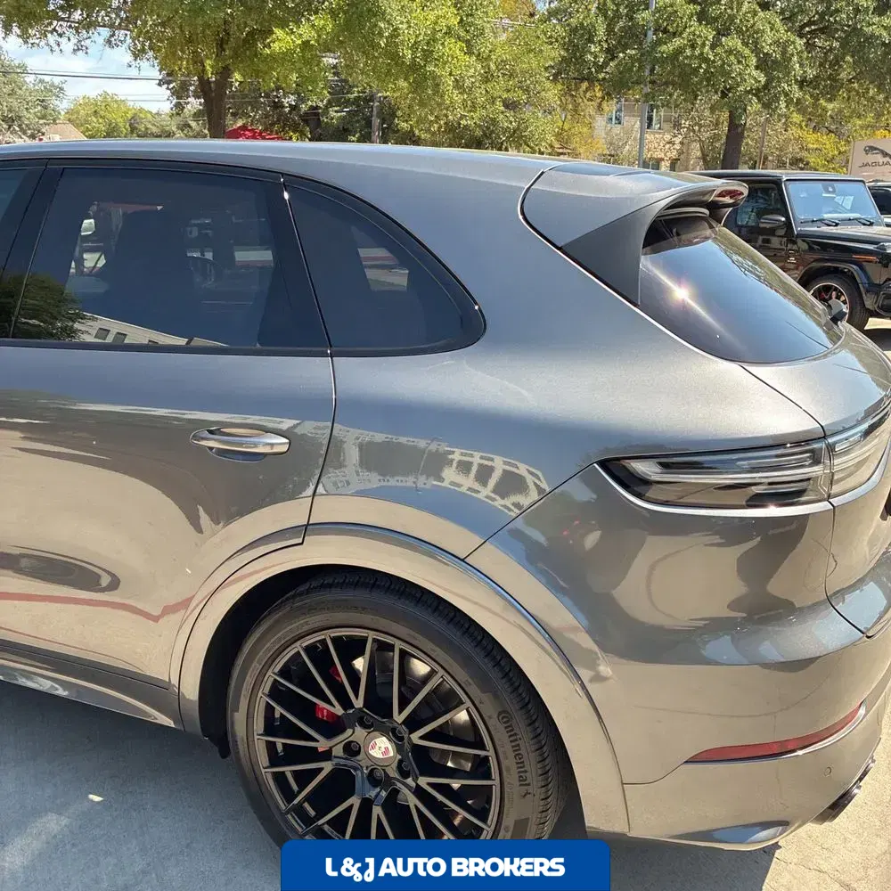 2023 Porsche Cayenne GTS