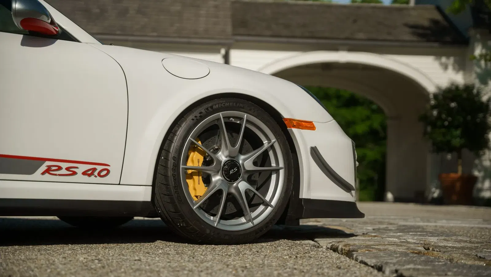 965-Mile 2011 Porsche 911 GT3 RS 4.0