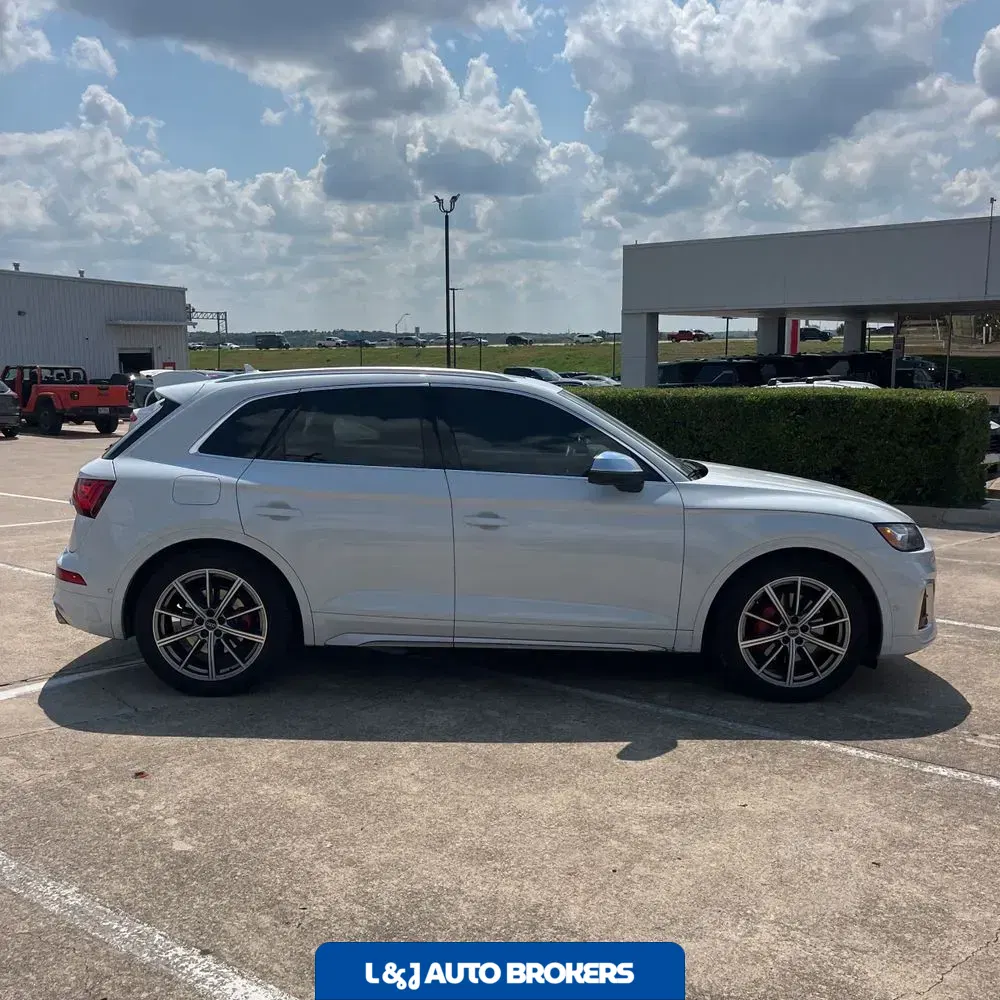 2024 Audi SQ5 Prestige