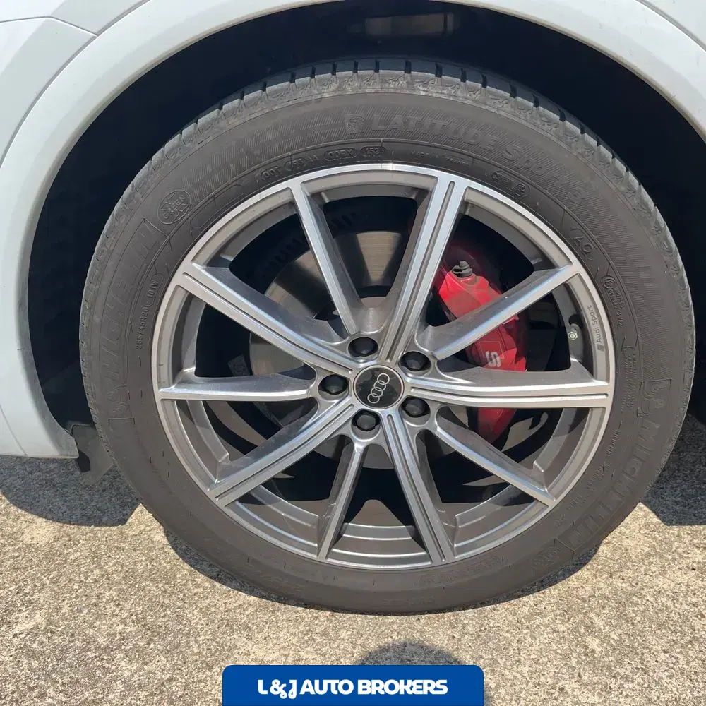 2024 Audi SQ5 Prestige