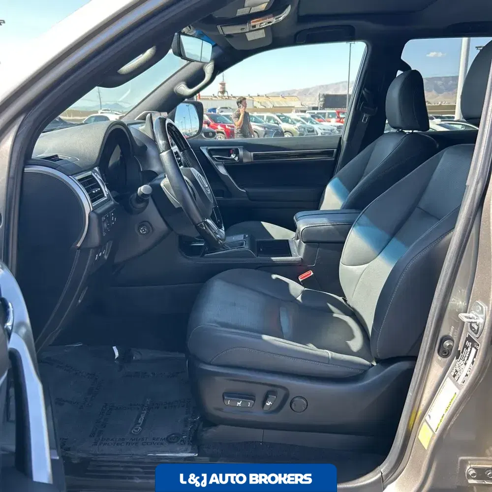 2023 Lexus GX 460 Base