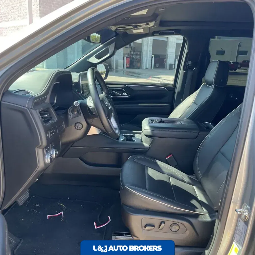 2023 GMC Yukon SLT