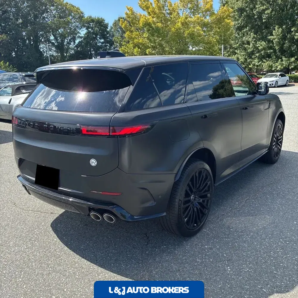 2025 Land Rover Range Rover Sport P635 SV Edition Two