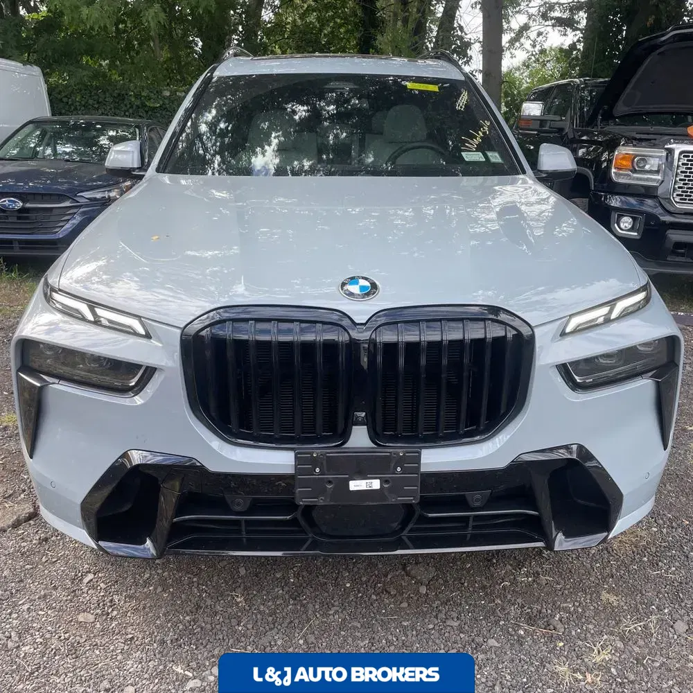 2025 BMW X7 XDrive40i