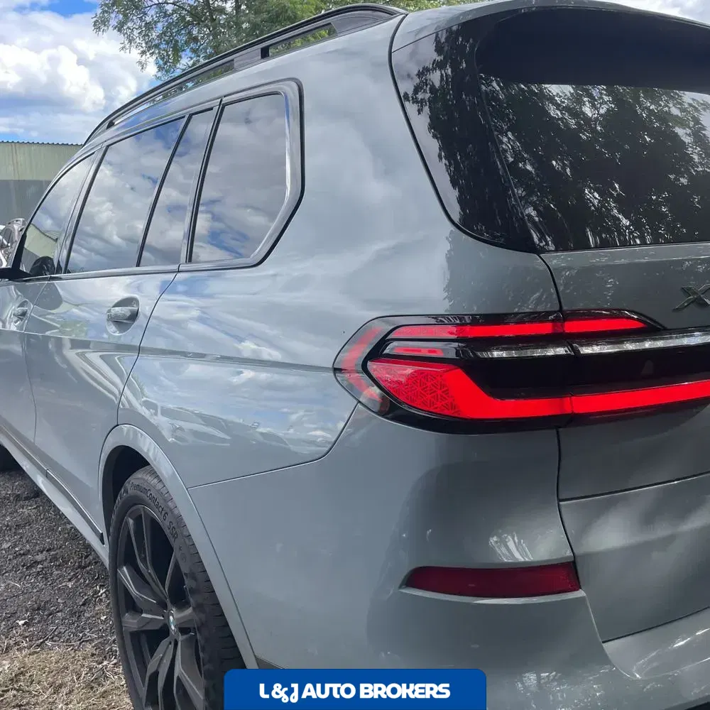 2025 BMW X7 XDrive40i