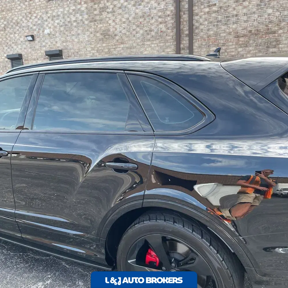 2021 Bentley Bentayga V8