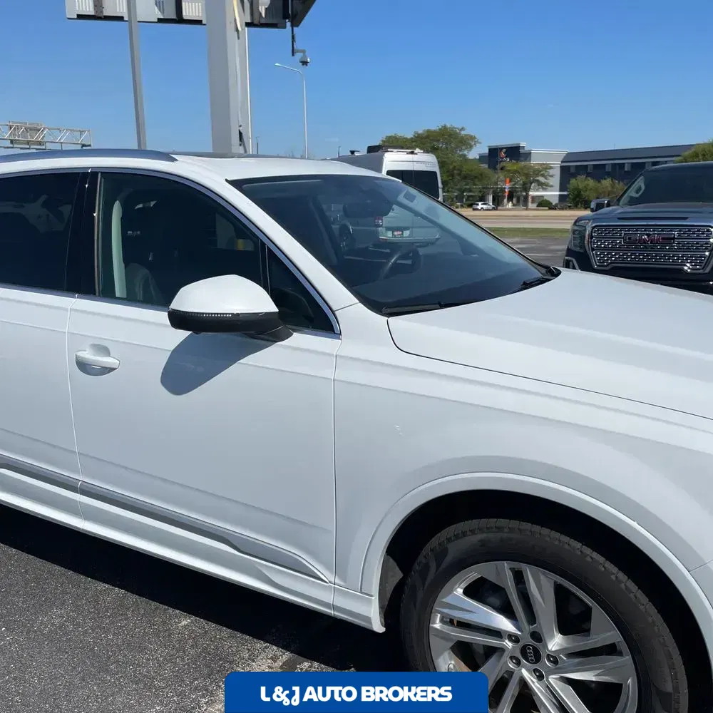 2024 Audi Q7 Premium Plus 55