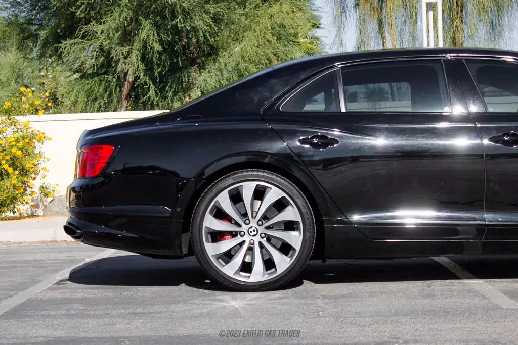 2020 Bentley Flying Spur W12 Sedan